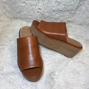 Linea Paolo platform slide